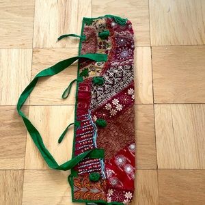 Embroidered yoga holder